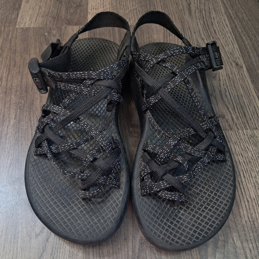 Chaco Sport Hiking Black Trail Sandals Strappy Toe Loop Shoe Womens Size 6 - Picture 3 of 7